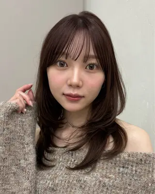 ミディアム カラー manami/ ハッシュレイヤーのヘアスタイル