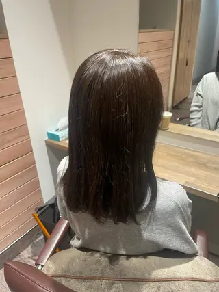 カラー SOL Matsumuraのヘアスタイル