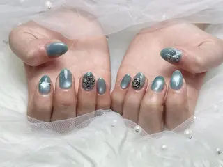 ネイル Eclat〔ｴｸﾗ〕 MOEKA𝜗𝜚*のネイルデザイン