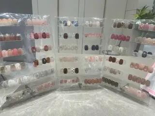 ネイル A. Toriiのネイルデザイン