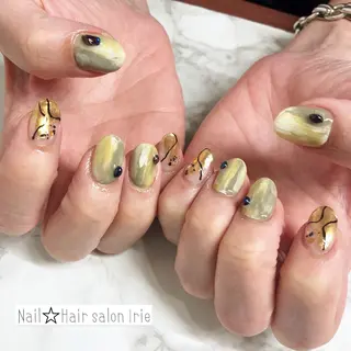 ネイル Hair salon Irie所属・與儀 知佳のネイルデザイン
