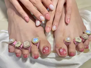 ネイル マツエク・マツパ アイブロウ Nail&eye Belire 新宿のネイルデザイン