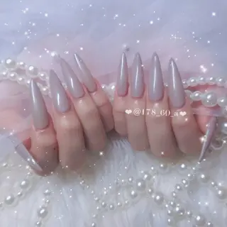 ネイル HAPPINAS🎀  れん🖤痛ネイルのネイルデザイン
