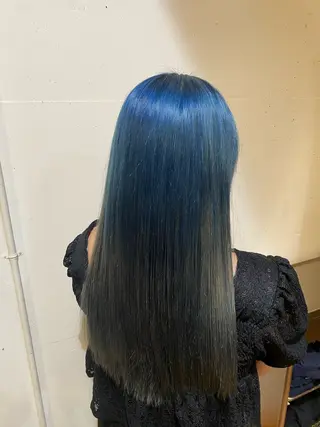 ロング カラー 長澤 しずくのヘアスタイル