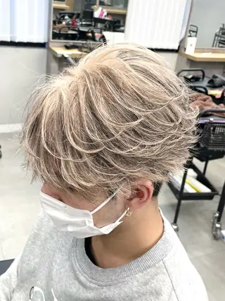 ショート カマタ ハルキのヘアスタイル