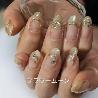 ネイル フラワー ムーンのネイルデザイン