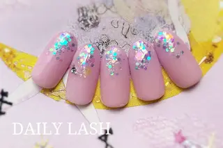 ネイル S Sの眉毛・アイブロウイメージ