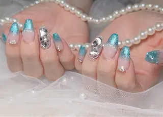 ネイル lucky nail 歌舞伎町のネイルデザイン