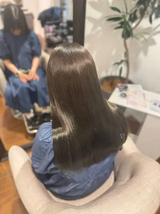 ロング カラー 𩵋住 佳帆のヘアスタイル