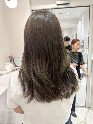 セミロング カラー 韓国レイヤー✨ yasuko銀座のヘアスタイル