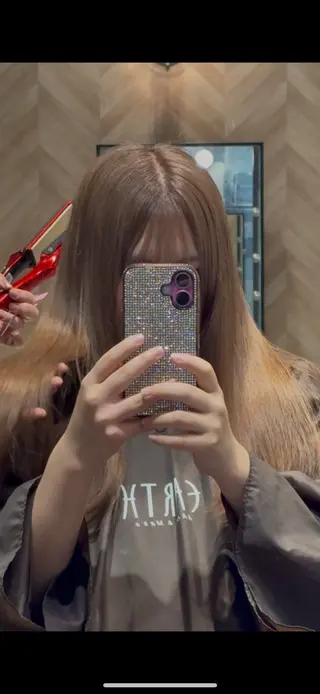 ロング カラー EARTH 柿崎日菜のヘアスタイル