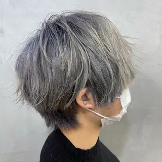 ショート カラー ブリーチダブルカラー 【koide】のヘアスタイル