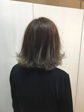 ミディアム カラー 横浜ブリーチムラ直し ハイトーン/ブリーチのヘアスタイル