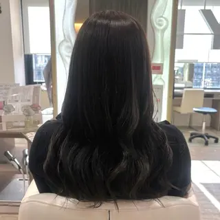 ロング カラー レイヤー/ブリ ーチ/ 岡本美優のヘアスタイル