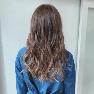 ロング ショート/レイヤー カット/服部タカノリのヘアスタイル