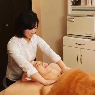 明光 紗和子のエステ・リラクイメージ