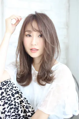 セミロング カラー 三島 崇嗣のヘアスタイル