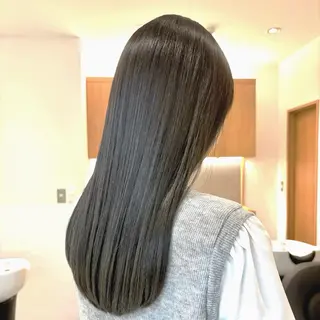 ロング ツヤ髪♡ 佐取歩のヘアスタイル
