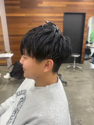 ミディアム 野上 晃生のヘアスタイル