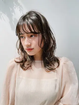 セミロング パーマ コテ巻き風パーマ/ デジタルパーマのヘアスタイル