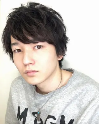 ミディアム カラー メンズ メンズヘア特化 崎田 成人のヘアスタイル