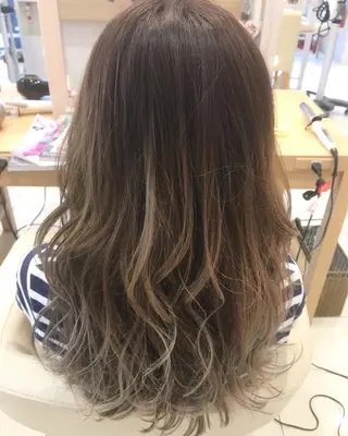 ミディアム カラー 小田原NO1 美容師 飯田飛翔のヘアスタイル