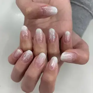 ネイル ハンドモデルネイル スタッフのネイルデザイン