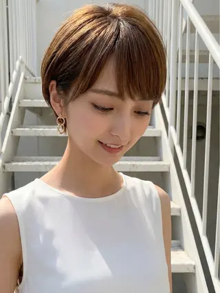 ショート カラー Rowel ローウェルのヘアスタイル