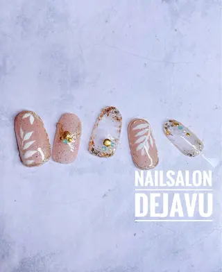 ネイル Nail salon Dejavu 🌿のネイルデザイン