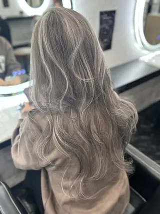 ロング LOHAS Kanaのヘアスタイル