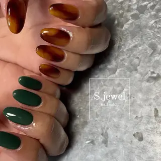 ネイル S♡JEWEL所属・S. JEWELのネイルデザイン
