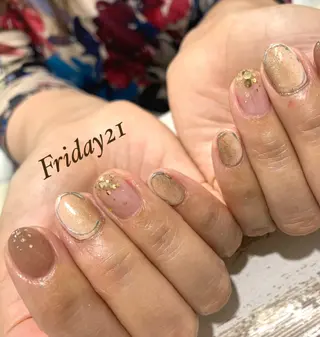 ネイル ネイルサロン Friday 21のネイルデザイン