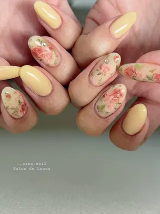 ネイル Nailist Ainaのネイルデザイン