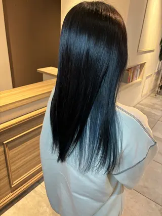 ロング カラー ｶﾉ / 艶カラー/レイヤーのヘアスタイル