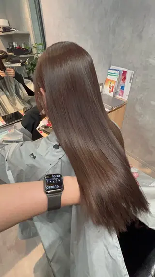 ロング motoトップカラー リスト/ブリーチカラのヘアスタイル