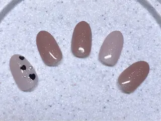 ネイル Rika🌼 シンプル•マグネットのネイルデザイン