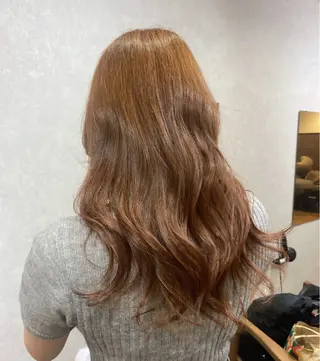 カラー Bish Yanaのヘアスタイル