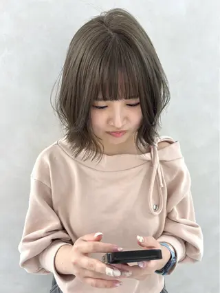 カラー 盛れる艶髪カラー Harusa🎀のヘアスタイル