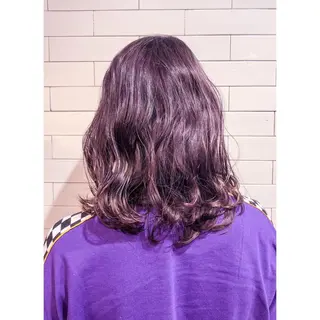 ミディアム EIGHT plum TOKIOリミテッドのヘアスタイル