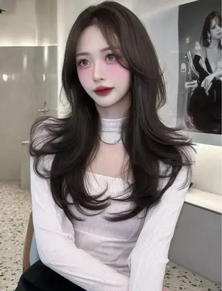 ロング mao🖤顔周り／ レイヤー／髪質改善のヘアスタイル