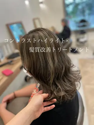 セミロング カラー やまこし 美裕樹のヘアスタイル