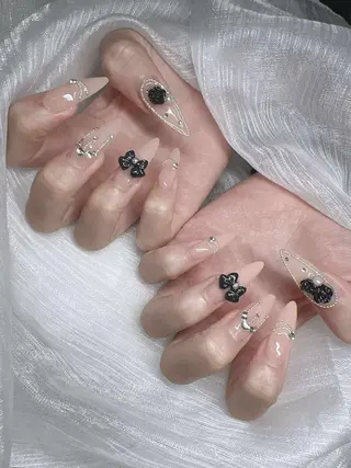 ネイル Lee Nailsのネイルデザイン