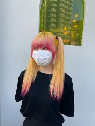 ロング カラー ブリーチカラー‎🩵 YUANのヘアスタイル