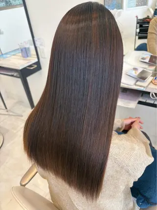 HANABUSA ヤスキ/カラーリストのヘアスタイル