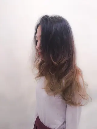 ミディアム セミロング カラー ヘアアレンジ 韓国肌管理 ウプエステティックのエステ・リラクイメージ