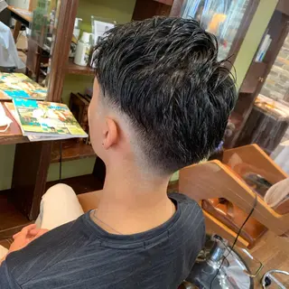 メンズ カット特化美容師 齋藤桐のヘアスタイル