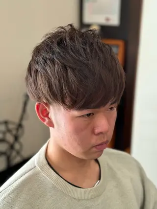 ショート カラー メンズ 早川 太貴のヘアスタイル