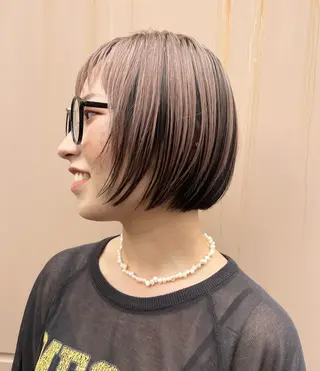 ショート ハイトーン/ ダブルカラー/透明感のヘアスタイル