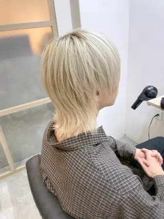 ミディアム カラー メンズ ☁️ケアブリーチ￤ ウルフ￤Shioriのヘアスタイル