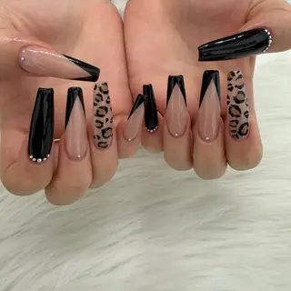 ネイル 💖𝓜𝓲𝓸 /3月予約受付中💖のネイルデザイン